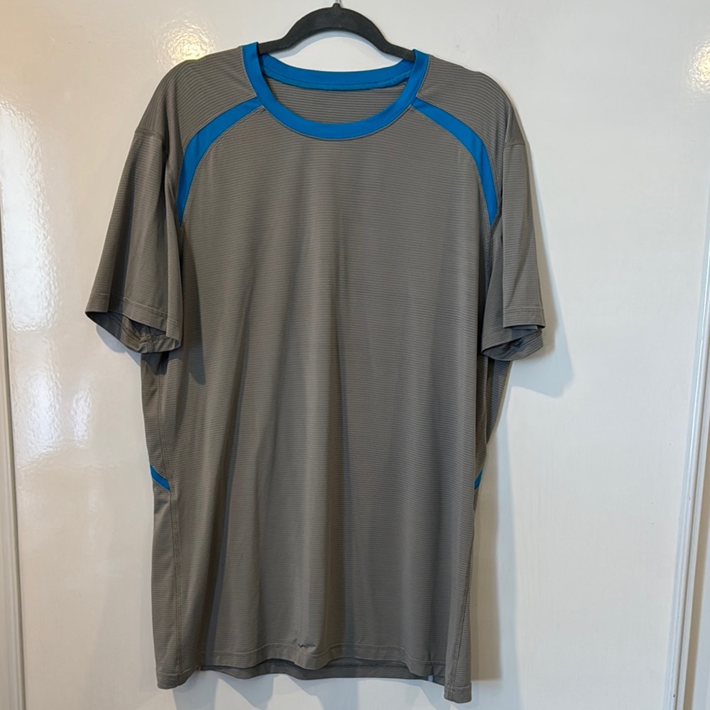 lululemon athletica Gray and Blue Short Sleeve Tee